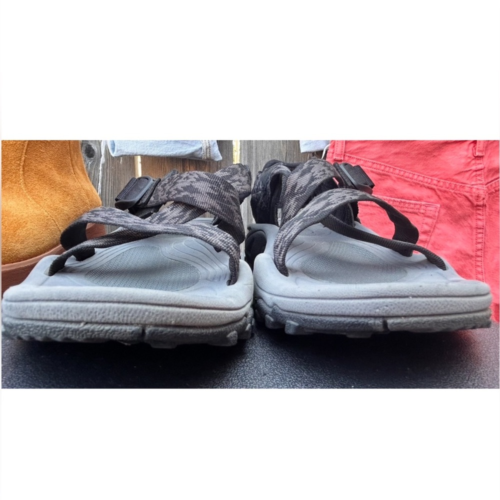 The Northface Strappy Sandal - Picture 3 of 9